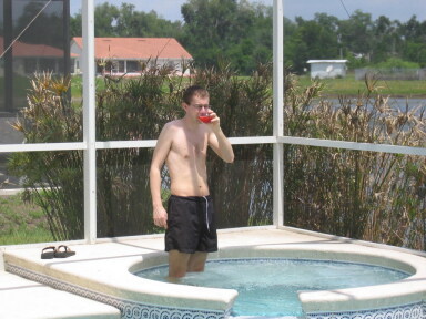 IMG2028resize_Vye.jpg