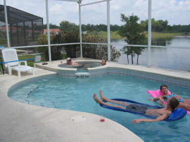 IMG2033resize_Vye.jpg